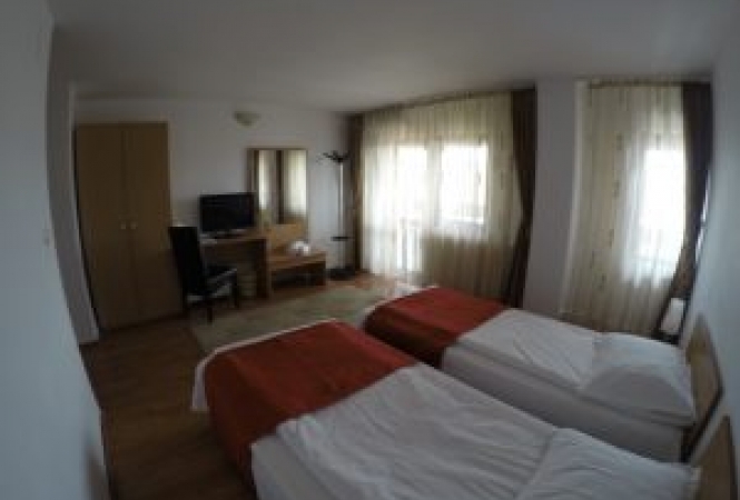 Cazare la Pensiunea Raza de Soare