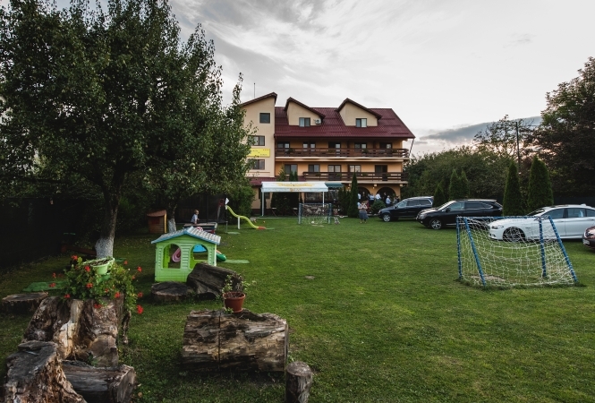 Cazare la Pensiunea Raza de Soare