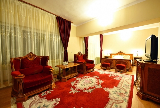 Cazare la Pensiunea Sarmis