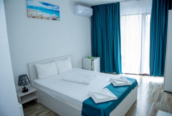 Cazare la Lacul Magic