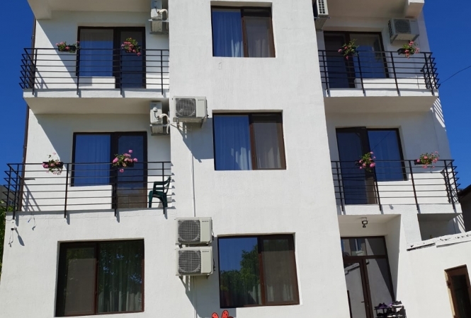 Cazare la Lacul Magic