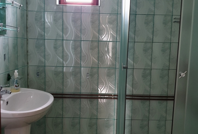 Cazare la CASA OVIDIU