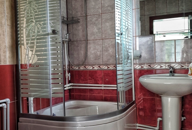 Cazare la CASA OVIDIU