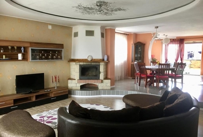 Cazare la Casa Borza