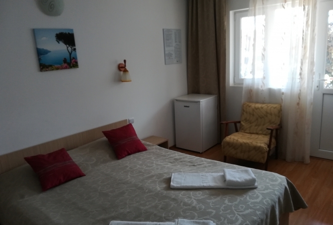 Cazare la Casa de vacanta DOVI