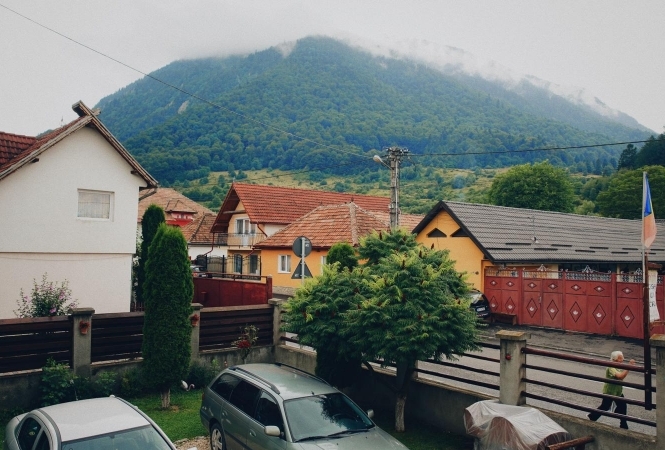 Cazare la Casa Doi Crai Zărnești