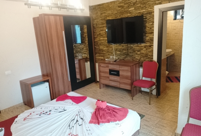 Cazare la camere duble 2 persoane/3pers/4pers Agigea
