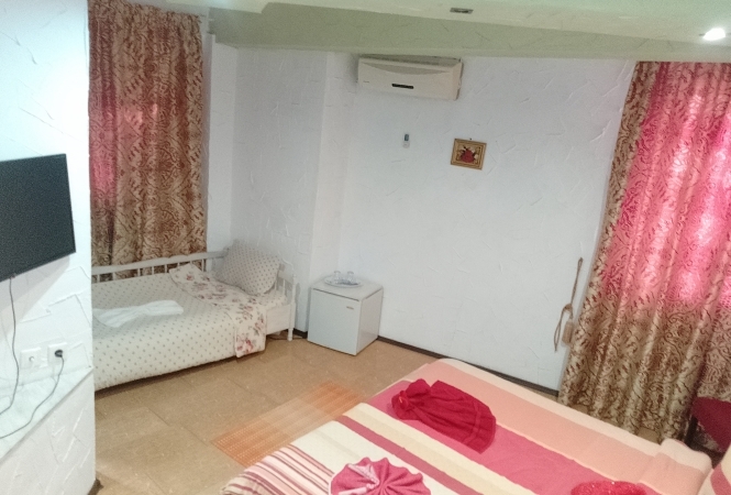 Cazare la camere duble 2 persoane/3pers/4pers