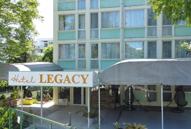Cazare la Hotel Legacy