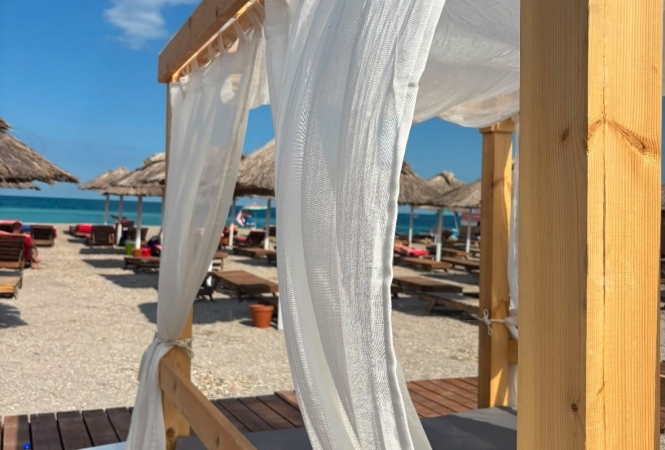 Cazare la Hotel Legacy